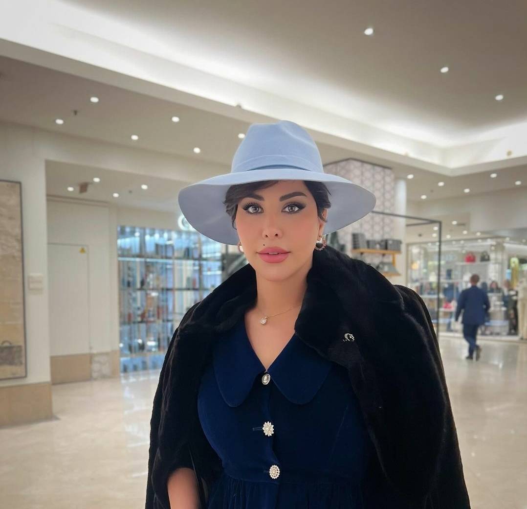 بالصور - شمس الكويتية بفستان مكشوف وبدون فيلتر تجميلي.. هل تتغيّر؟