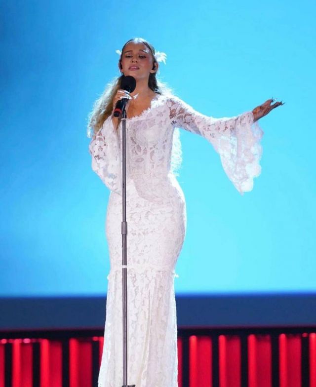  إليانا الحفل