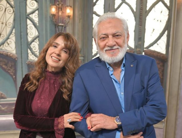 بالفيديو - أول ظهور للعروسين... حنان وسامح الصريطي يكشفان كواليس زواجهما