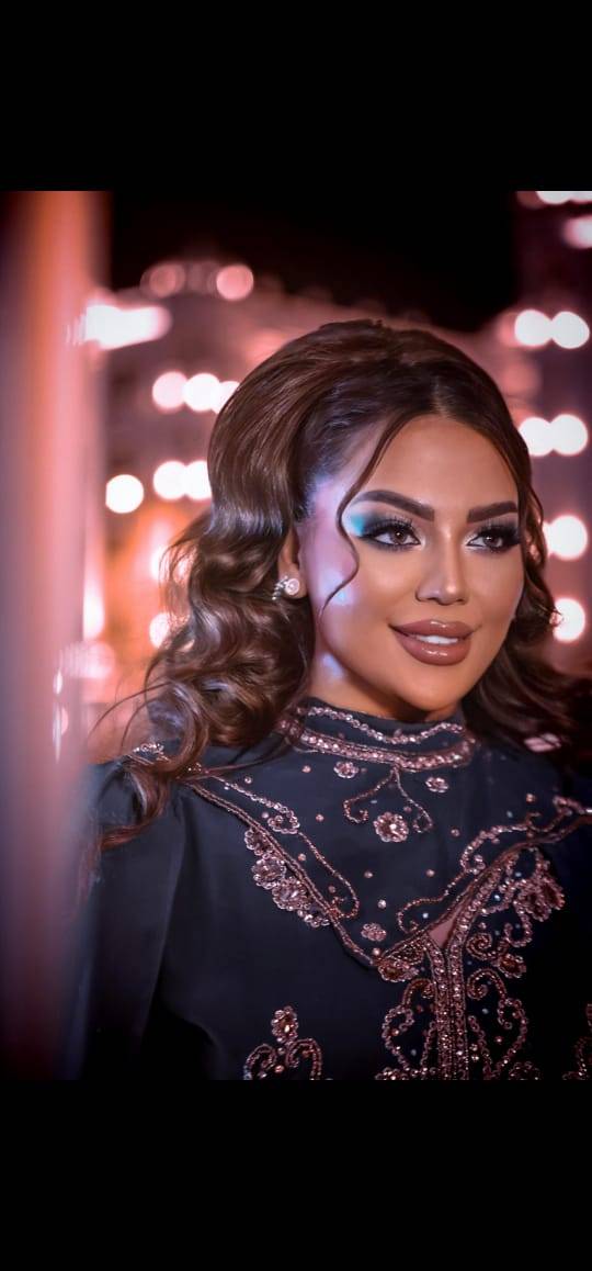 الإعلامية الإماراتية نورة العطار تحتفل بعيد ميلادها وتطلق عطرها الخاص