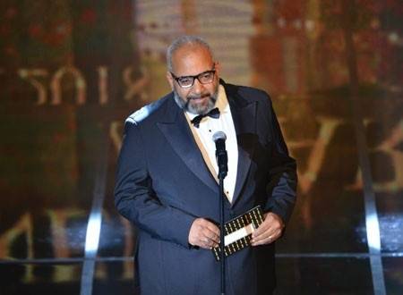 بعد إنتشار صورته بحالة صعبة.. مدير أعمال بيومي فؤاد يوضح تطورات حالته الصحية