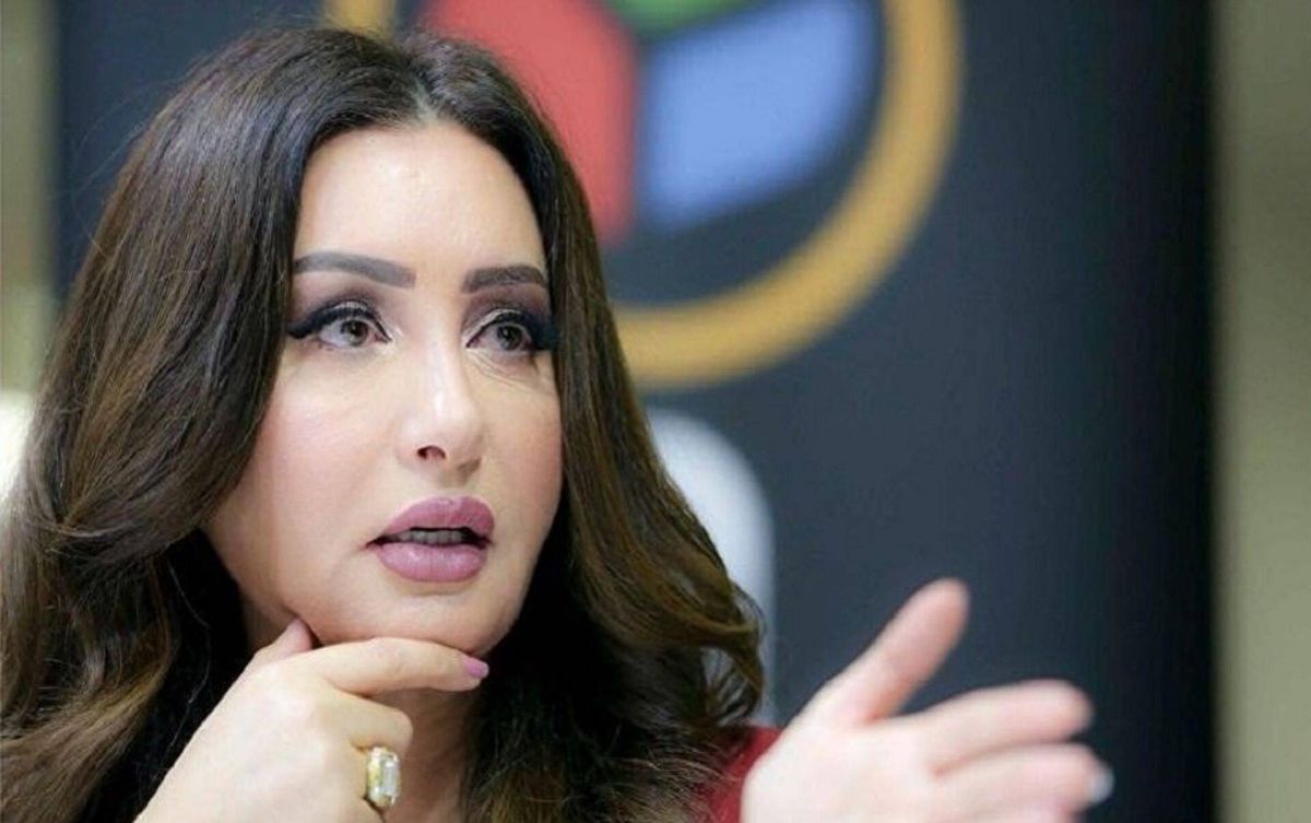 لطيفة تشكر كل مَن واساها في وفاة والدتها