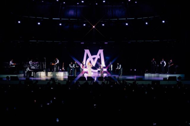 النجمة العالمية ماريا كاري تسحر جمهور أبوظبي بأداء لا يُنسى ضمن 