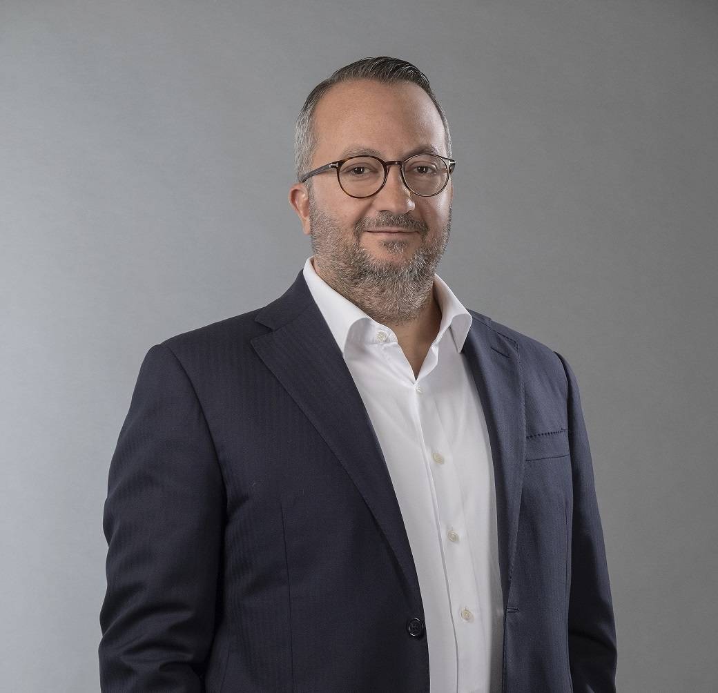 الشركة العالمية للاستثمارات الإعلامية ترقّي عبده جاد الله إلى منصب رئيس إدارة التحرير للمجموعة، وتعيّن نديم قطيش مديراً عامّاً لـ