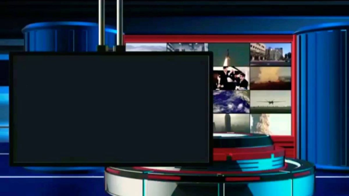 بالفيديو - مذيعة تنهار بالبكاء وتكشف خلال النشرة إصابتها بالسرطان