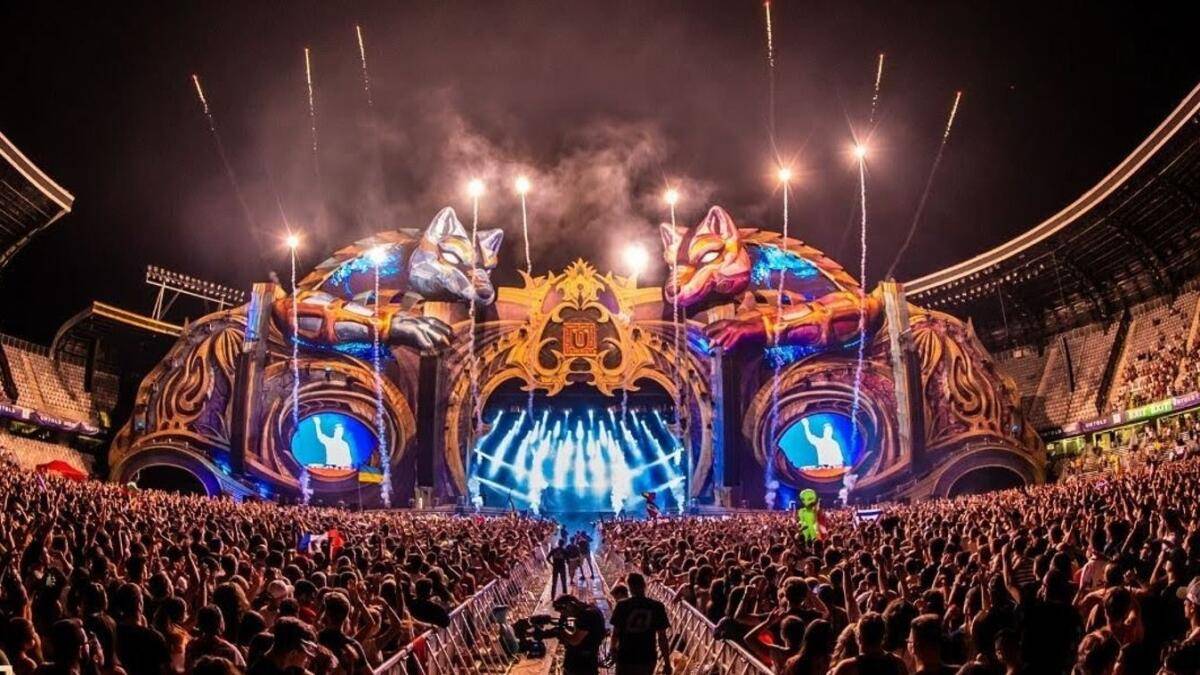 حضور كثيف في اليوم الأول من 