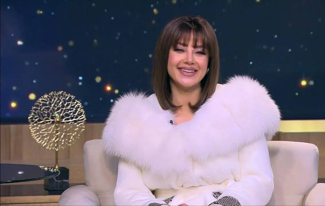 بالفيديو - رضوى الشربيني تخطف الأنظار بلوك مختلف... ما رأيتكم بالإطلالة الجديدة؟