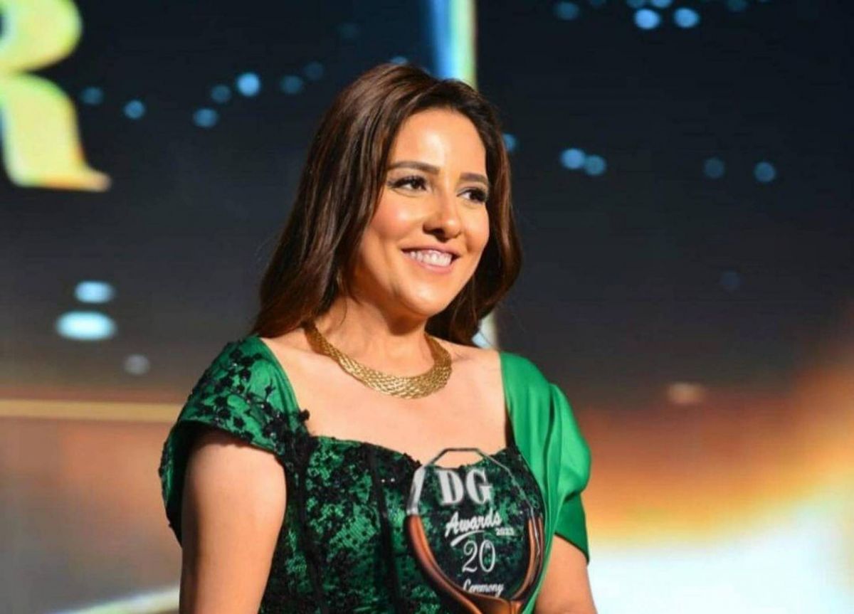 بالفيديو - مي كساب تُحدث ضجة بمفاجأة لمحبيها