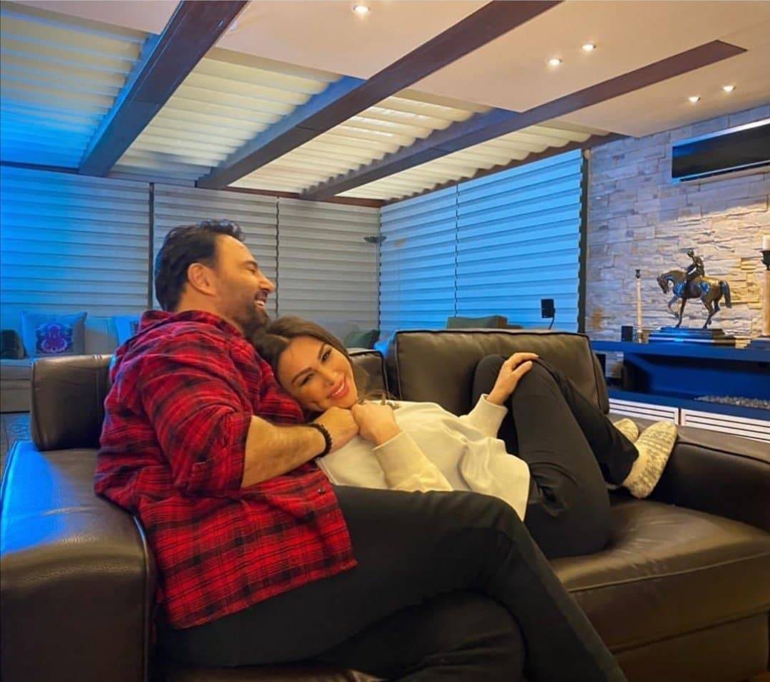 النجوم يحتفلون بـ