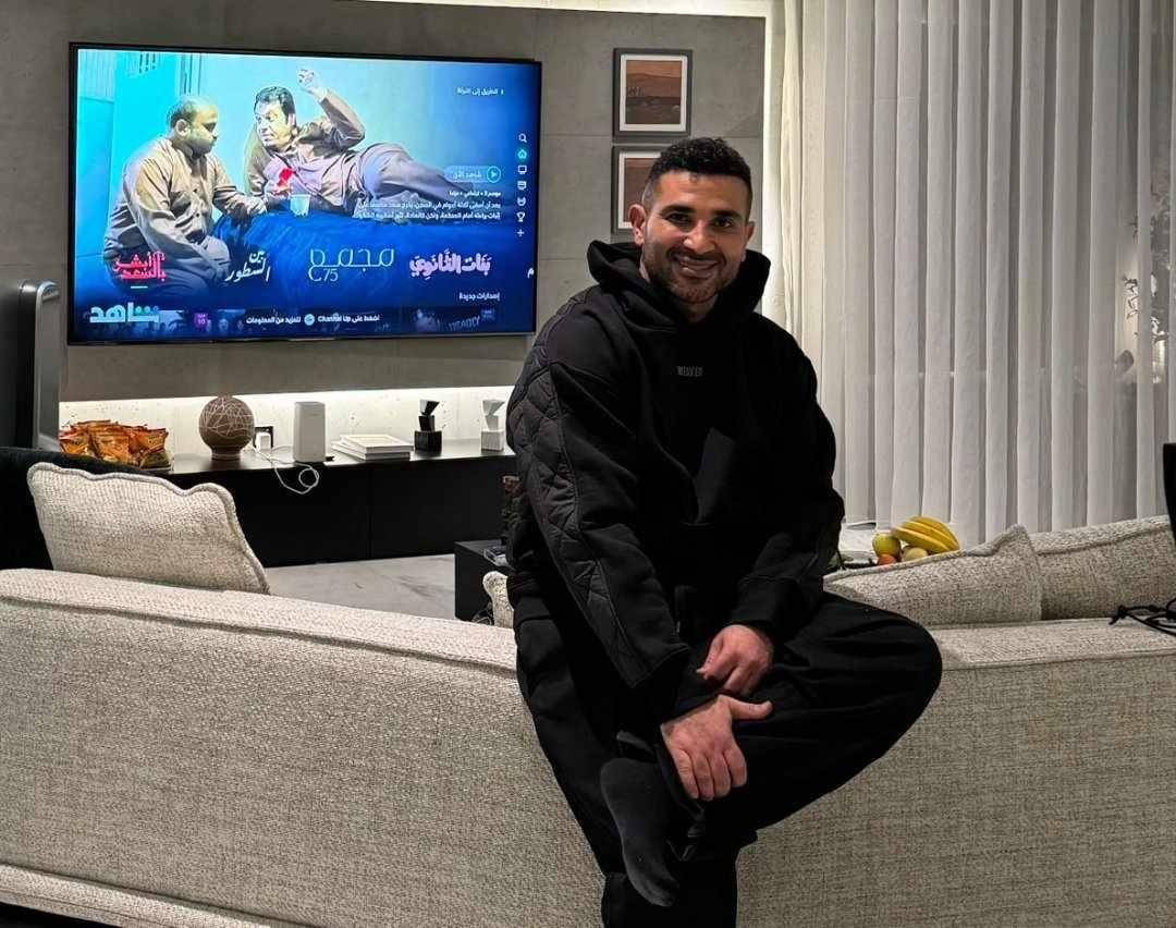 بالفيديو - أحمد سعد يتلقى هدية فخمة من السعودية