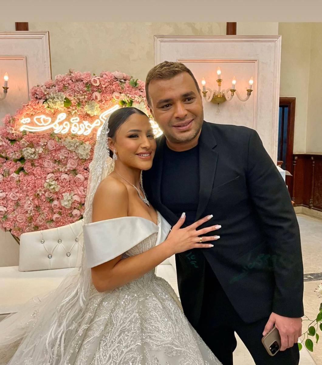 رامي صبري شاهد ومطرب في زفاف شقيقته