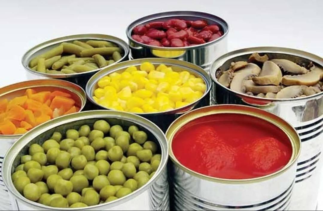 مادة موجودة في المعلّبات تعرّض المعدة للخطر