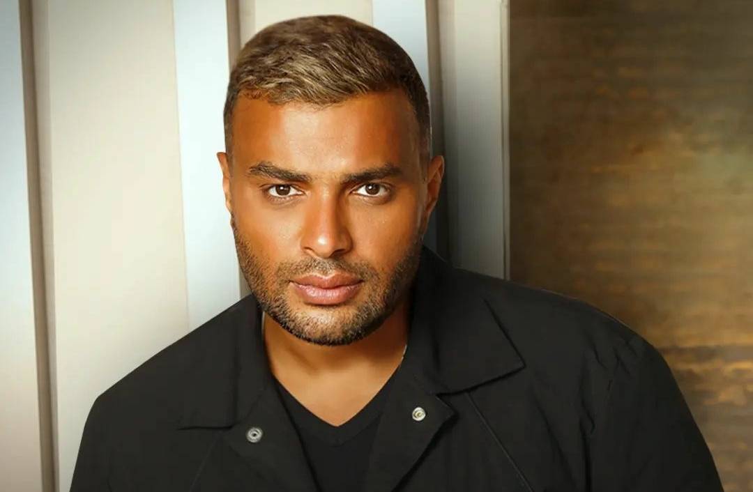 بالفيديو - بشعار كامل العدد.. رامي صبري يتألق في حفل عيد الحب