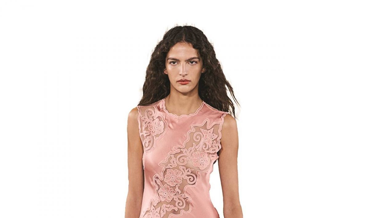 اللون الوردي أجمل صيحة لهذا الموسم