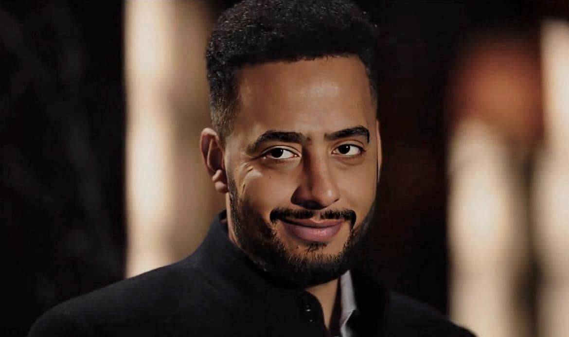 بالصورة - ممثل مصري شاب يكشف تفاصيل نجاته من حادث سير مروّع