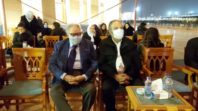 يحيى الفخراني في عزاء شقيقة مجدي الهواري