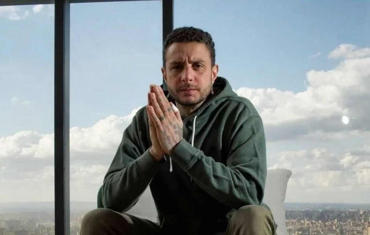 الجمهور يتفاعل مع صور أحمد الفيشاوي في كواليس فيلمه الجديد