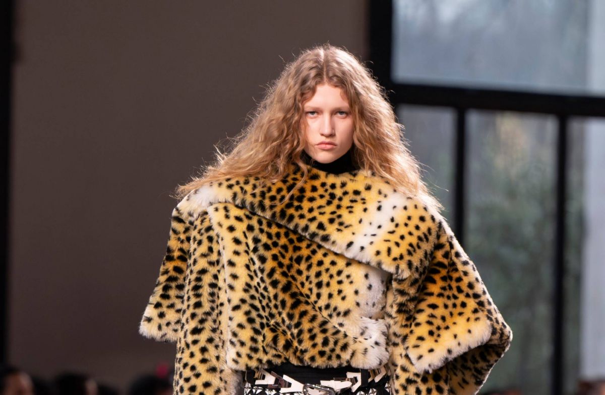 مجموعة شتوية لإطلالة مختلفة من Rabanne