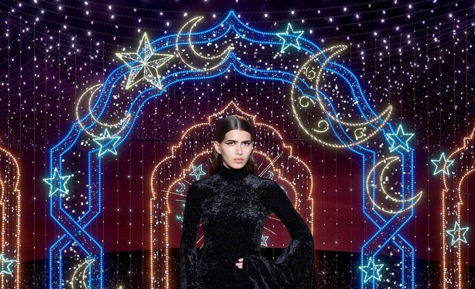 تشكيلة من الملابس الجاهزة من بالنسياغا Balenciaga لشهر رمضان