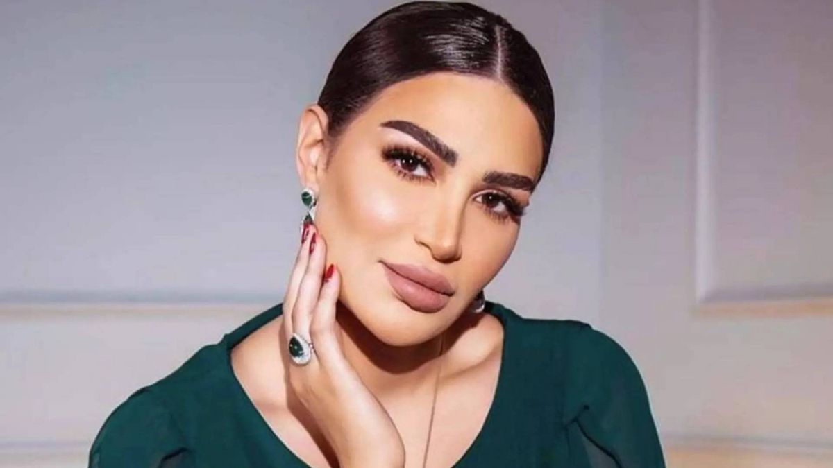 سارة نخلة سارة نخلة