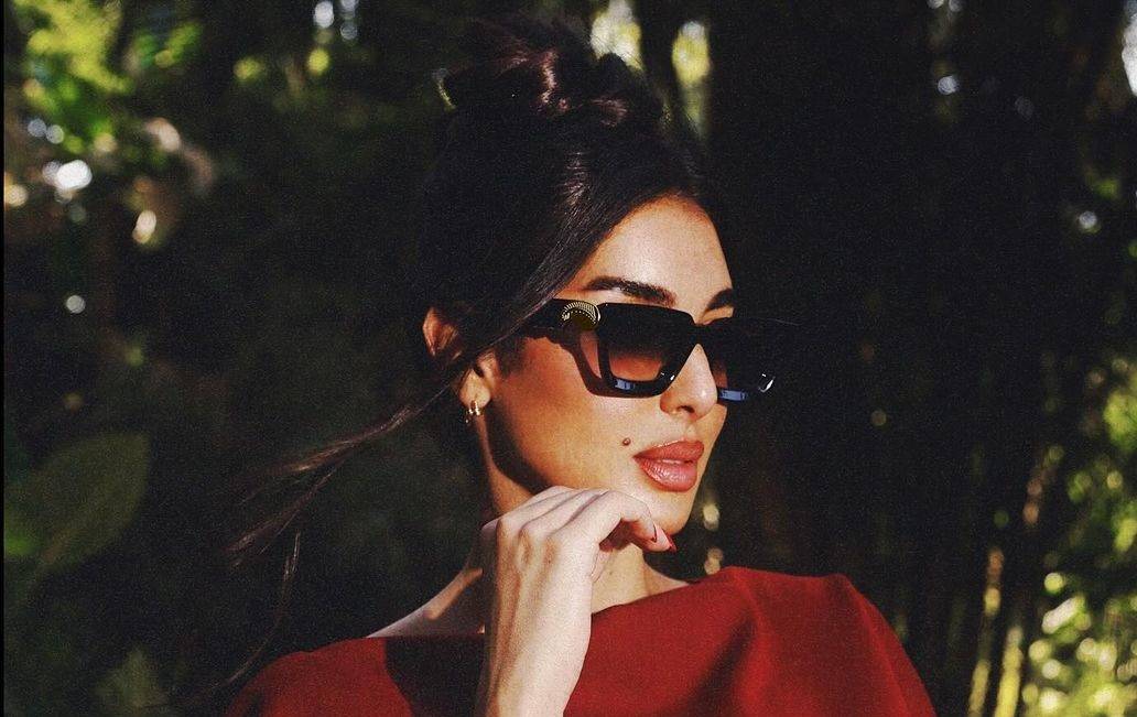 بالفيديو - ممثلة مصرية تثير الجدل بتصريحاتها عن ياسمين صبري وأحمد عز