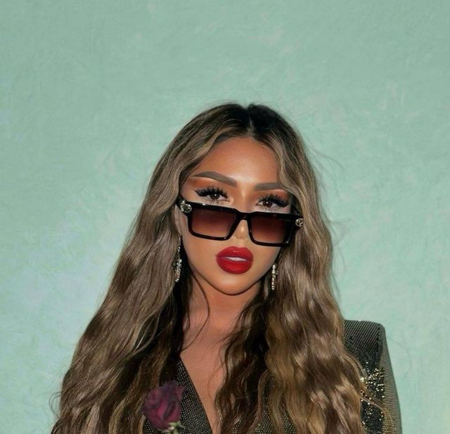 بالصور - سارة سلامة تروّج لمسلسها الجديد مع هذا النجم