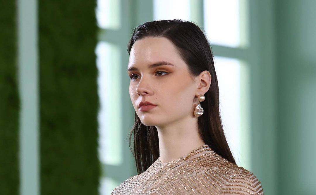 مجموعة جورج حبيقة لشتاء 2024... أناقة لا ترتبط بزمن