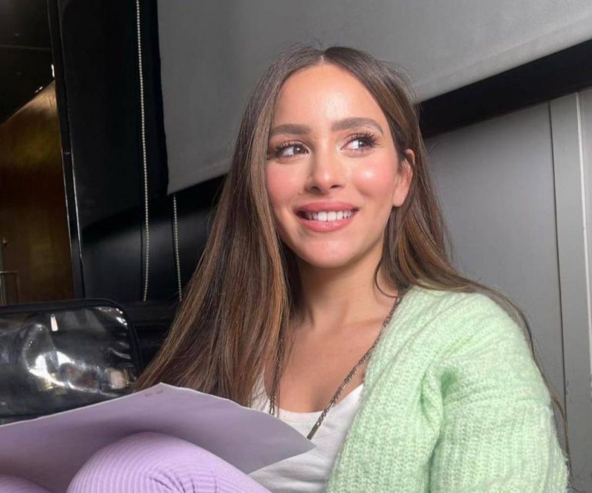 إصابة والد جميلة عوض بأزمة صحية