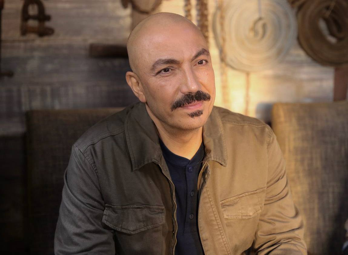 طارق لطفي: نجلي يرفض محادثتي بسبب إطلالتي في 