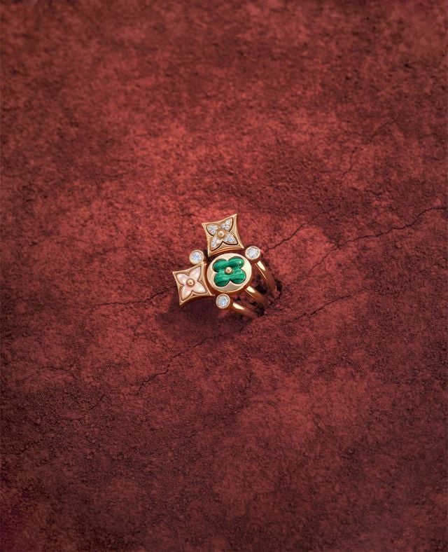 COLOR BLOSSOM MALACHITE RING,GOLD PAVED RING, WHITE MOTHER-OF-PEARL RING