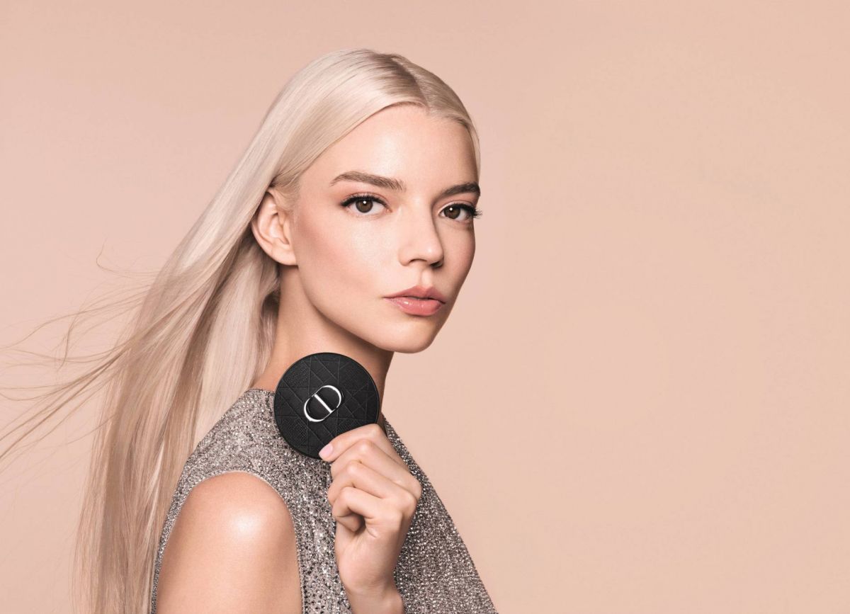 تألّق مذهل مع مستحضرات Dior Forever