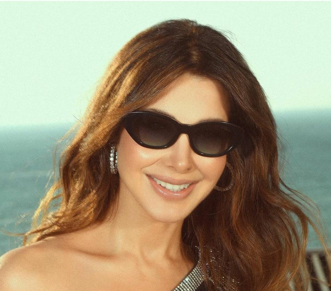 بالفيديو - نانسي عجرم تتخطّى أزمتها الأخيرة بمساعدة طفلتها الصغيرة