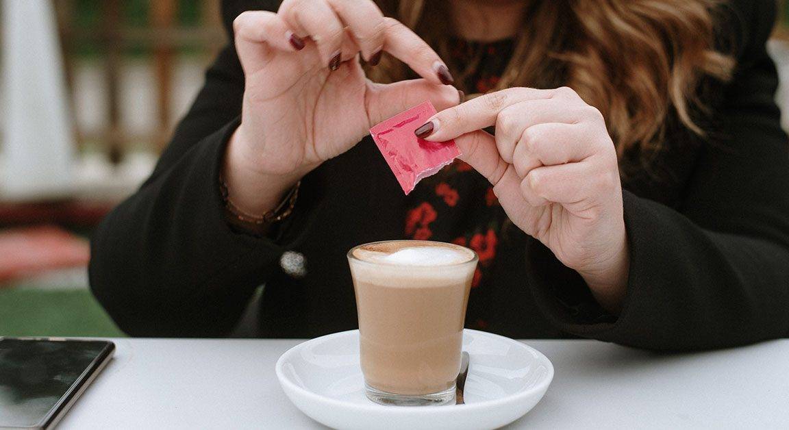 طبيب يحذّر من خطورة بدائل السكر