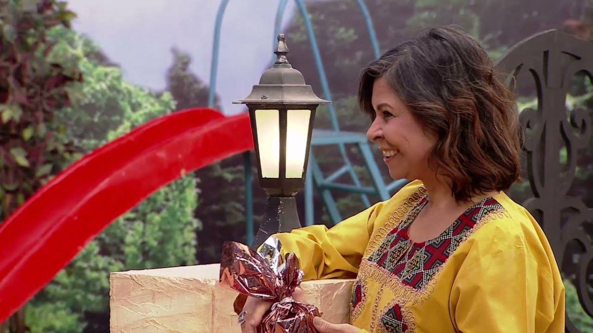 بالفيديو - فنانة شهيرة تهاجم الوسط الفني