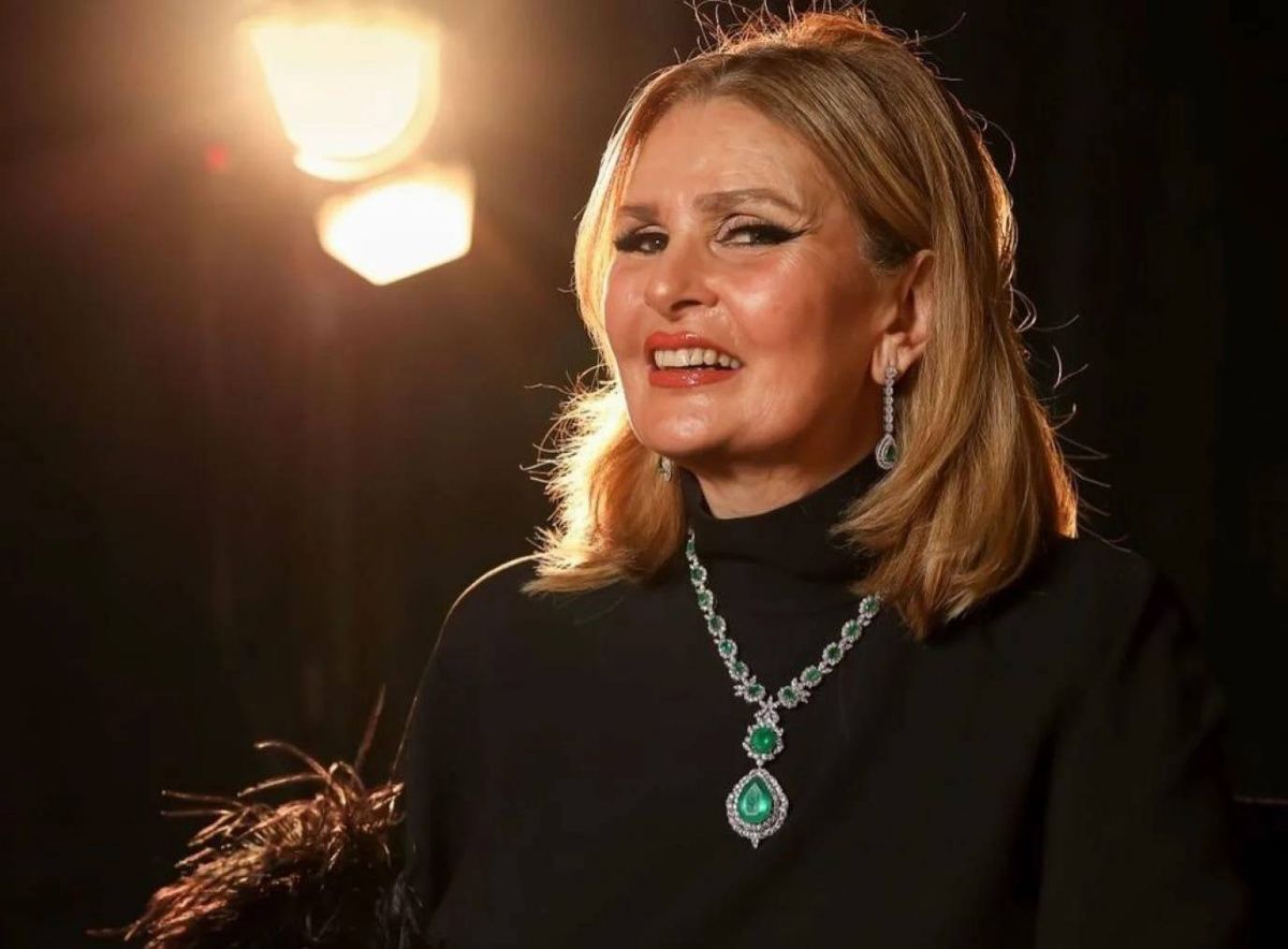 بالفيديو - يسرا تتحدث عن مشوارها الفني وتكشف رأيها في هؤلاء النجوم