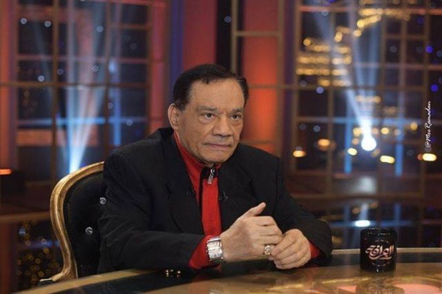 نجل حلمي بكر يفجر مفاجأة عن تشريح جثمان والده