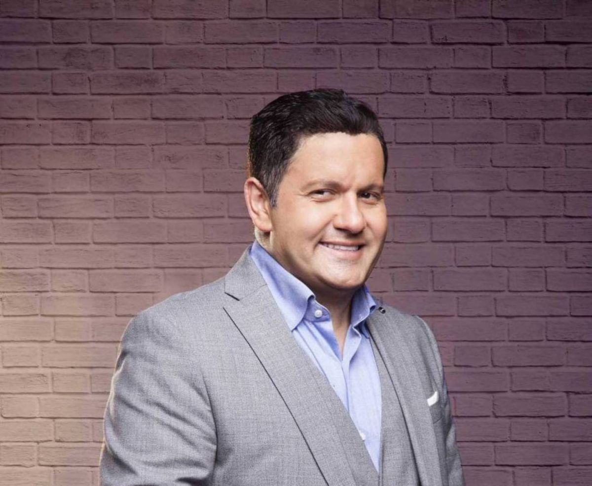 إدوارد يكشف حقيقة خلافه مع المخرج محمد سامي