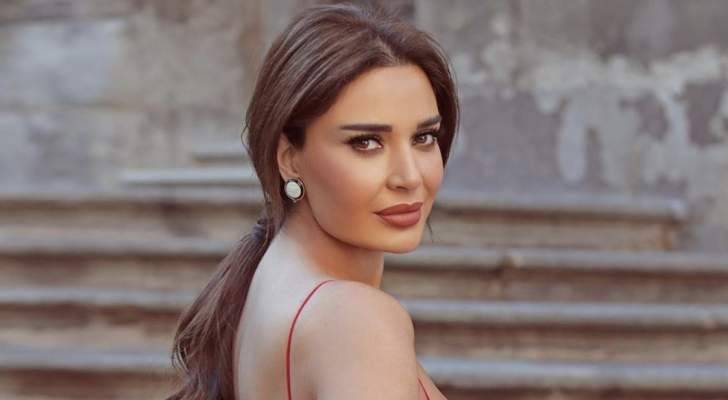 سيرين عبد النور تنهار من الوجع والنجوم حضروا لمواساتها