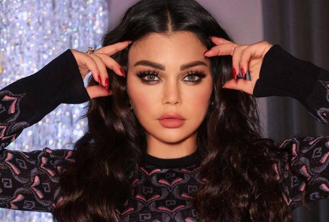 بالصور - تألقي بملابس هيفاء وهبي الأنيقة.. هذا سعرها