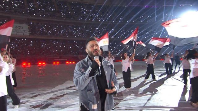 تامر حسني يتألق في حفل نهائي كأس العاصمة