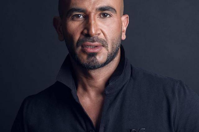 هجوم على أحمد سعد بعد تصريحاته عن شقيقه الأكبر