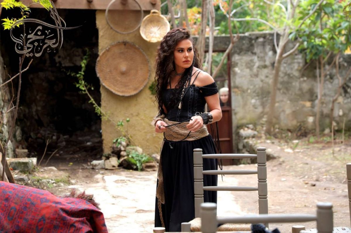 صفعة ديمة قندلفت تتصدّر 