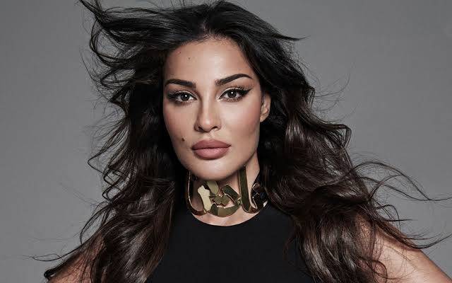 بالصور - نادين نسيب نجيم تحتفل بيوم ميلاد ابنتها بأجواء طفولية بسيطة