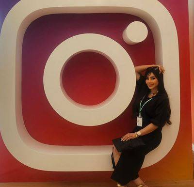 لجين عمران تستعرض تجهيزاتها الفخمة لاستقبال عائلتها في منزلها