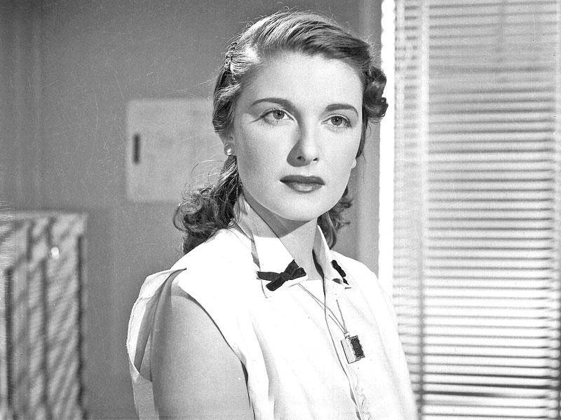 بالفيديو - ابنة مريم فخر الدين تكشف أسراراً عن حياتها: 