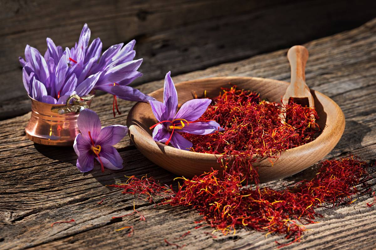 فوائد جمالية مذهلة للزعفران... جرّبيه