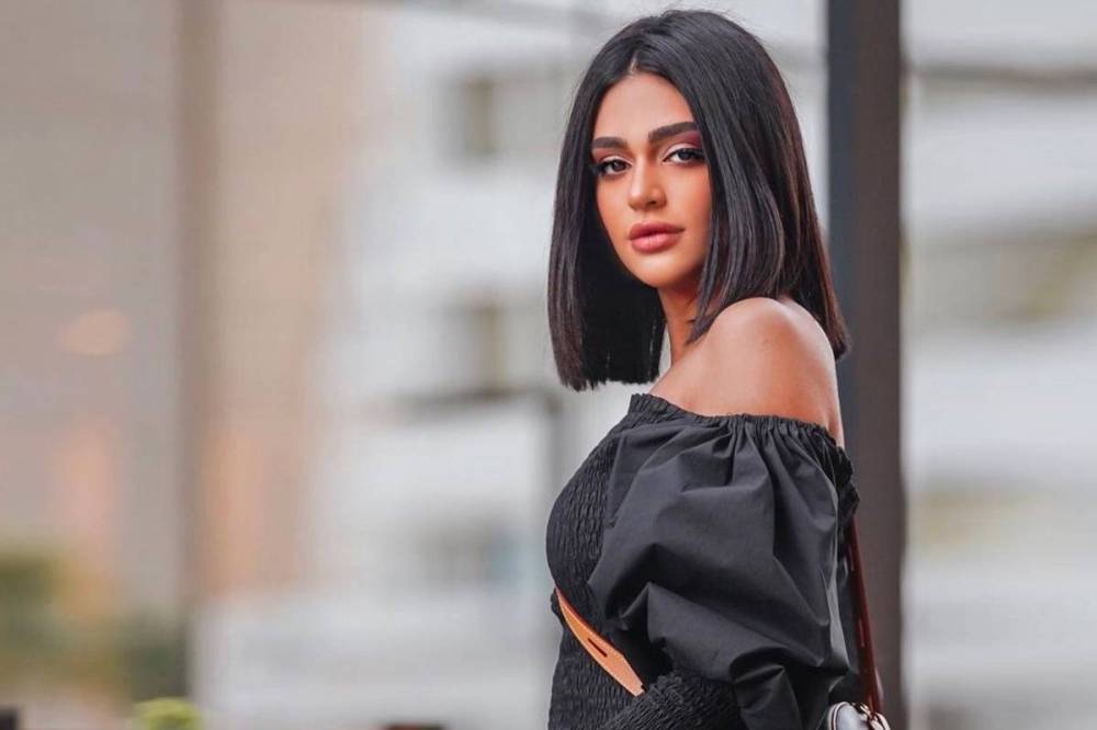 ليالي دهراب تهاجم مؤلف 