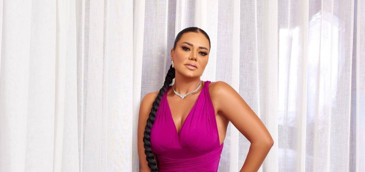 رانيا يوسف تعيش قصة حب جديدة وتردّ على منتقدي إطلالاتها الجريئة