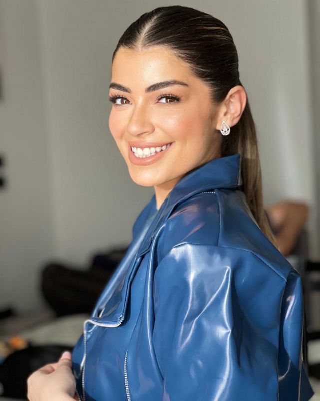 ليلى أحمد زاهر