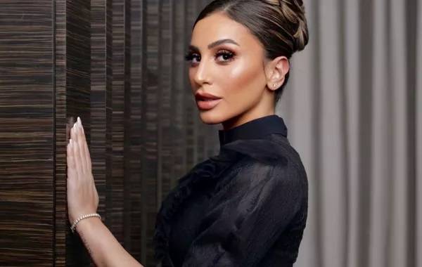 دينا الشربيني تكشف سر اختيارها هذا الوشم على يدها